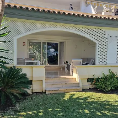 First Line Gelijkvloers App * Estepona