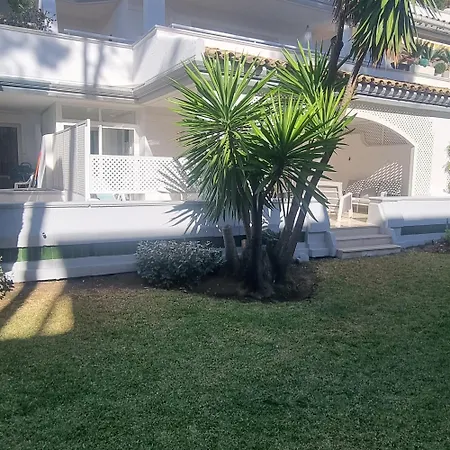 First Line Gelijkvloers App * Estepona