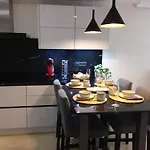 Apartment First Line Gelijkvloers App