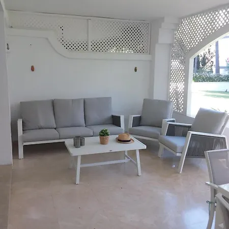 First Line Gelijkvloers App Apartamento