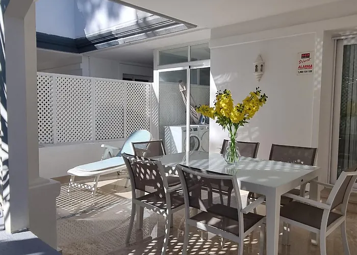 First Line Gelijkvloers App *