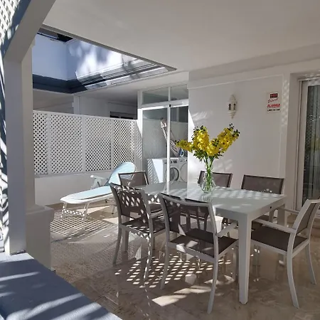 First Line Gelijkvloers App *